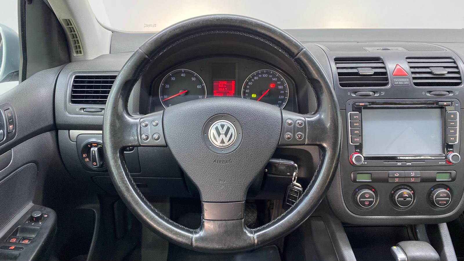 VOLKSWAGEN GOLF 12